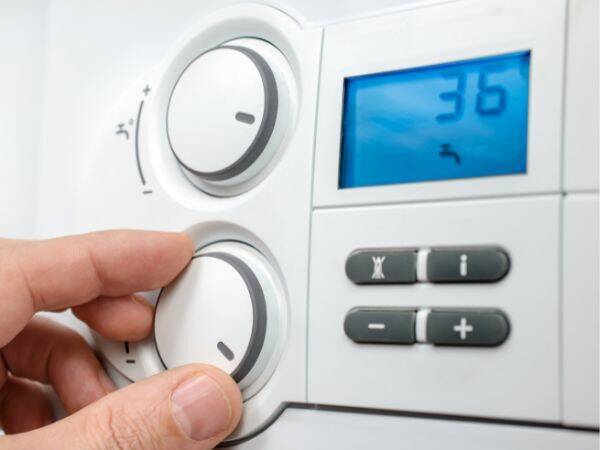 Systemy ogrzewania i chłodzenia w energooszczędnych domach - jakie są najlepsze rozwiązania?